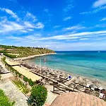 Laur Experience & Elegance Üdülőközpont