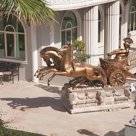 Laur Experience & Elegance Resort