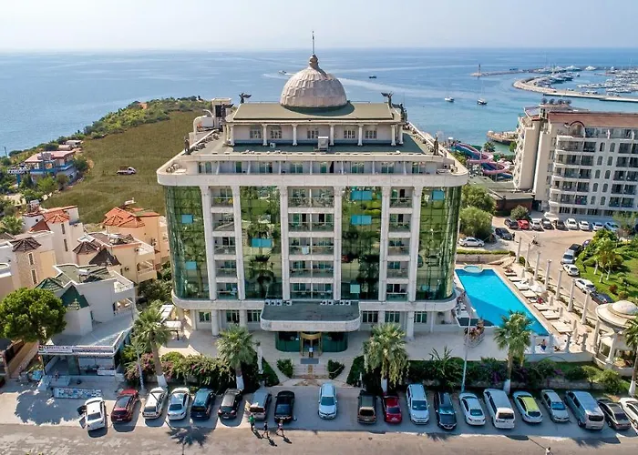 Rezort Laur Experience & Elegance 5*