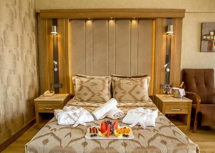 Laur Experience & Elegance Rezort 5*