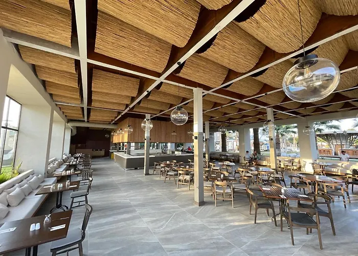 Laur Experience & Elegance Rezort Didim