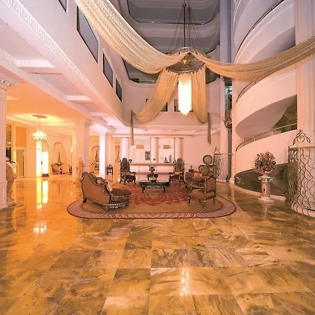 Θέρετρο Laur Experience & Elegance 5*