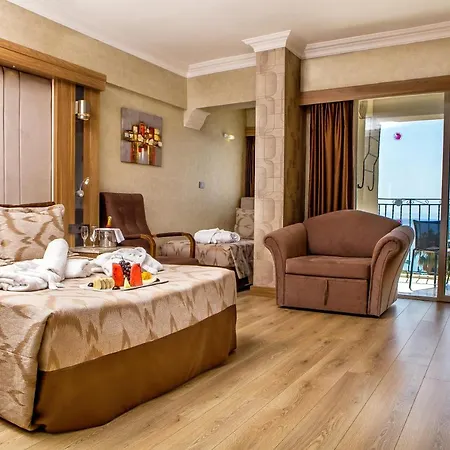 Laur Experience & Elegance 5* Ντιντίμ