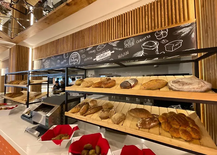 Laur Experience & Elegance