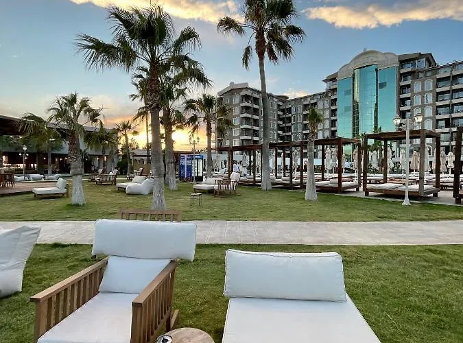 Resort Laur Experience & Elegance 5*